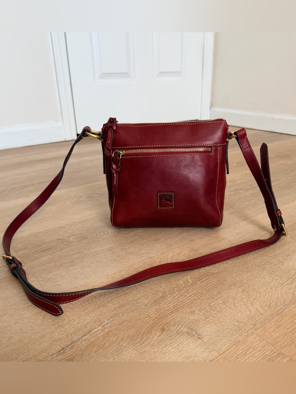 NWOT Dooney & Bourke Florentine Allison Crossbody Bag Bordeaux Vachetta Leather